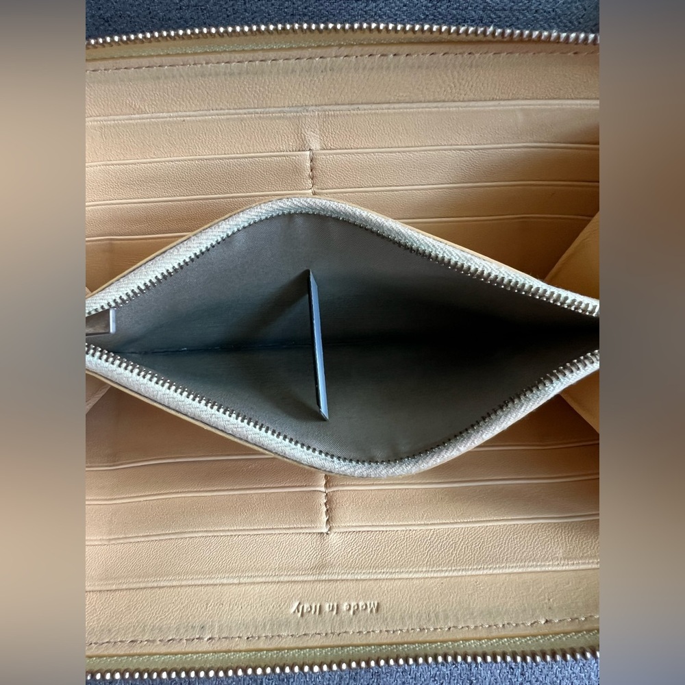 Celine Two-Tone Leather Zipper Wallet - Picture 9 of 12